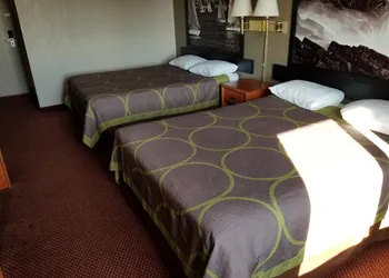 Super 8 by Wyndham Bellingham Airport/Ferndale hotel thumbnail 5