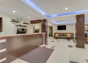 SureStay Plus Hotel by Best Western Owasso Tulsa North hotel thumbnail 3