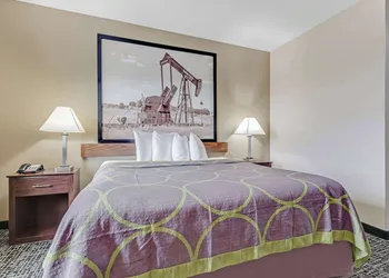 SureStay Plus Hotel by Best Western Owasso Tulsa North hotel thumbnail 6