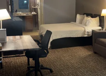 Americas Best Value Inn Brinkley hotel thumbnail 2