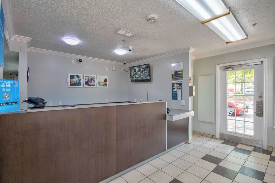 Studio 6 Extended Stay - Austin, TX - Midtown hotel detail image 2