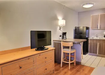 Studio 6 Extended Stay - Austin, TX - Midtown hotel thumbnail 8