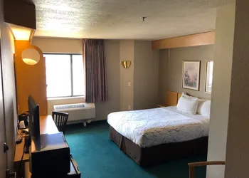 Willow Creek Inn hotel thumbnail 8