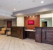 Red Roof Inn & Suites Biloxi - Ocean Springs hotel detail image 4