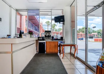 OYO Hotel Mustang Silverspring FL hotel thumbnail 3