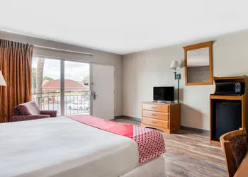 OYO Hotel Mustang Silverspring FL hotel thumbnail 6