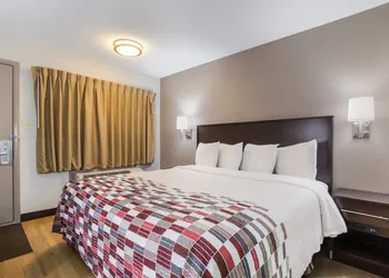 Red Roof Inn Lexington hotel thumbnail 7