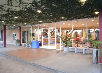 Ontario Airport Inn hotel thumbnail 2