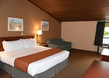 Ontario Airport Inn hotel thumbnail 5