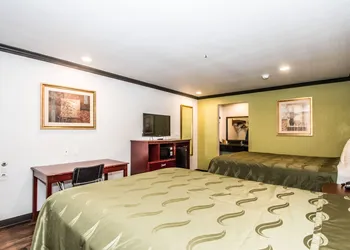 Americas Best Value Inn Ft. Worth hotel thumbnail 6