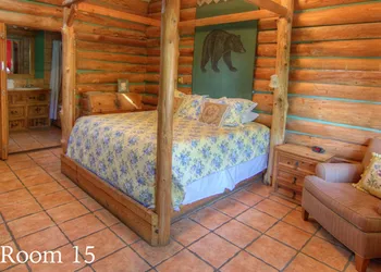 Florida House Inn hotel thumbnail 2