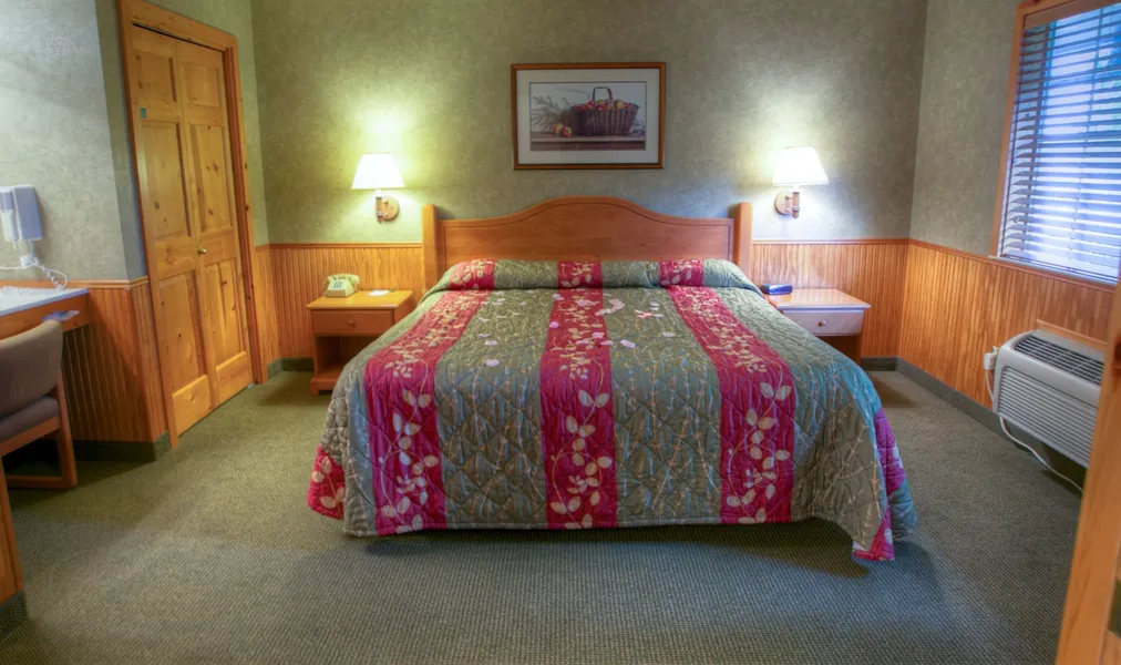 Poulsbo Inn & Suites hotel detail image 2