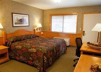 Poulsbo Inn & Suites hotel thumbnail 4