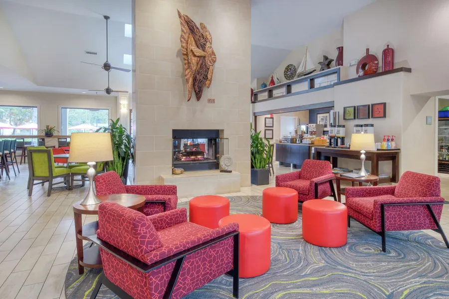 Hampton Inn & Suites Wilmington/Wrightsville Beach hotel detail image 2