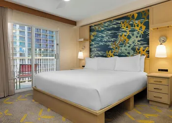 Club Wyndham at Waikiki Beach Walk hotel thumbnail 3