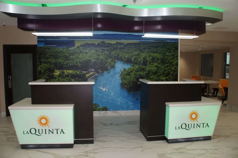 La Quinta Inn & Suites by Wyndham Branson hotel detail image 6