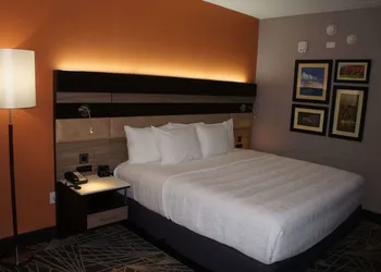 La Quinta Inn & Suites by Wyndham Branson hotel thumbnail 7