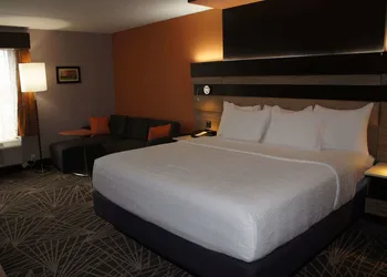La Quinta Inn & Suites by Wyndham Branson hotel thumbnail 8