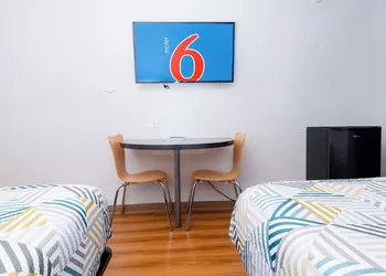 Motel 6 Ontario, CA - Airport hotel thumbnail 7