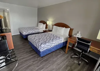 Americas Best Value Inn Lancaster hotel thumbnail 6