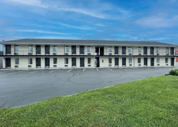 Americas Best Value Inn Lancaster hotel thumbnail 8