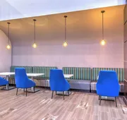 La Quinta Inn & Suites by Wyndham Tyler - University Area hotel detail image 4