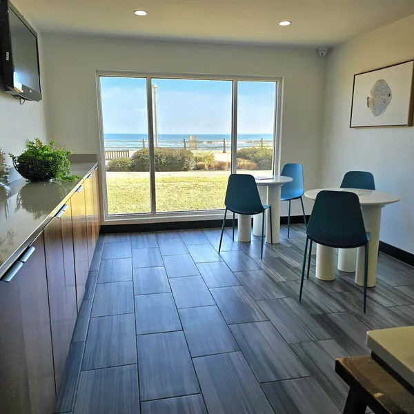 SureStay Studio by Best Western Virginia Beach Oceanfront hotel detail image 2