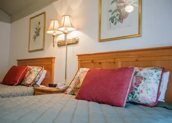 Rivers Edge Resort hotel thumbnail 6