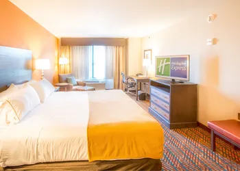 Holiday Inn Express Wichita South by IHG hotel thumbnail 2