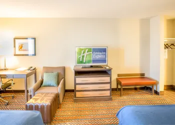 Holiday Inn Express Wichita South by IHG hotel thumbnail 5