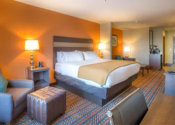 Holiday Inn Express Wichita South by IHG hotel thumbnail 7