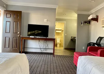Viking Motel hotel thumbnail 7