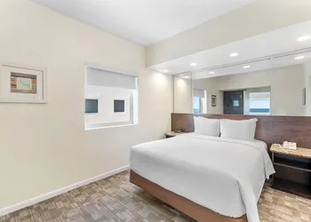 Crystal Beach Suites Miami Oceanfront Hotel hotel thumbnail 6