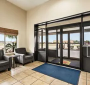 Super 8 by Wyndham Gulfport Airport NW/Near Biloxi hotel detail image 4