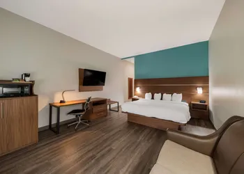 Best Western Plus Bowie Inn & Suites hotel thumbnail 4