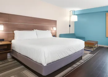 Holiday Inn Express Myrtle Beach-Broadway at the Beach by IHG hotel thumbnail 5