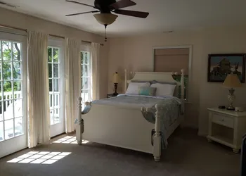 The Baywood Bed & Breakfast hotel thumbnail 2