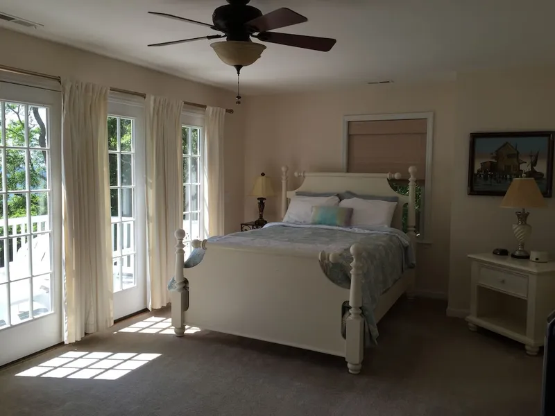 The Baywood Bed & Breakfast hotel detail image 2