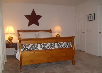 The Baywood Bed & Breakfast hotel thumbnail 5