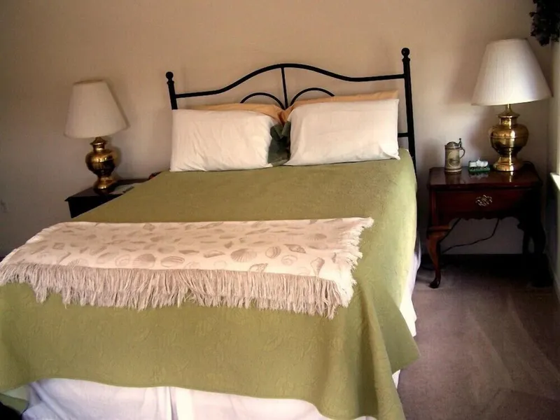 The Baywood Bed & Breakfast hotel detail image 6