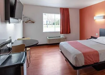 Motel 6 Lebanon, IN hotel thumbnail 7