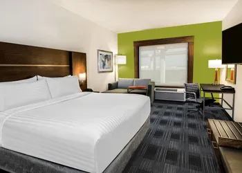 Holiday Inn Express & Suites Austin - Round Rock Area by IHG hotel thumbnail 8