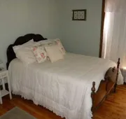 The Decker House Bed & Breakfast hotel detail image 3