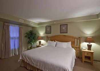 Polaris Lodge hotel thumbnail 2