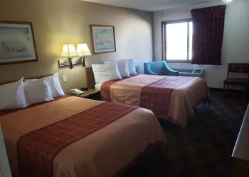 Americas Best Value Inn & Suites Harrisonville hotel thumbnail 7