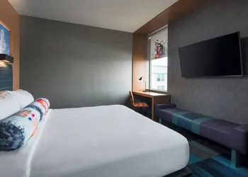 Aloft Denver Airport at Gateway Park hotel thumbnail 4