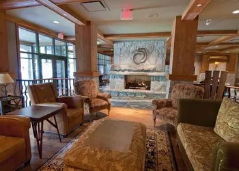 First Tracks Lodge, by Lodging Ovations hotel thumbnail 4