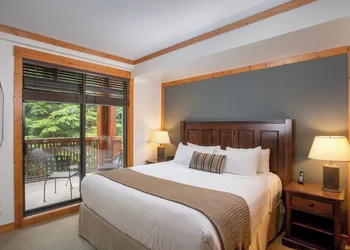 First Tracks Lodge, by Lodging Ovations hotel thumbnail 6