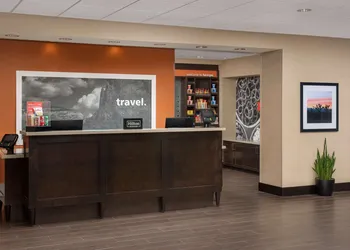 Hampton Inn & Suites Phoenix Tempe hotel thumbnail 4