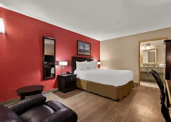 Quality Inn Wayne - Fairfield Area hotel thumbnail 4